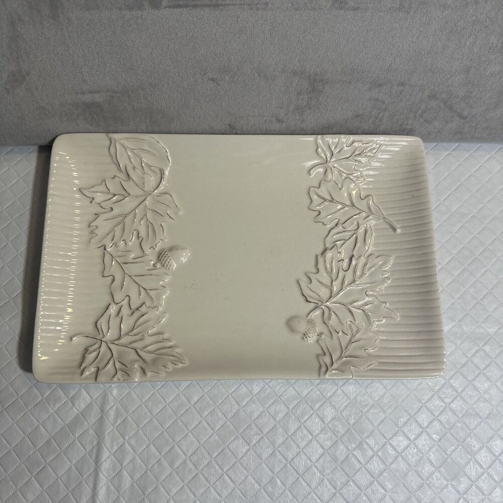 Hallmark‎ Fall Foliage Leaves Acorns Rectangular Tray White distressed